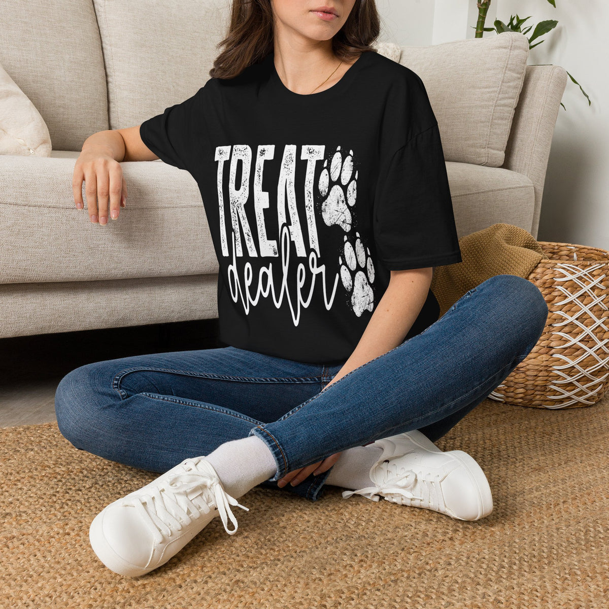 Treat Dealer wht t-shirt