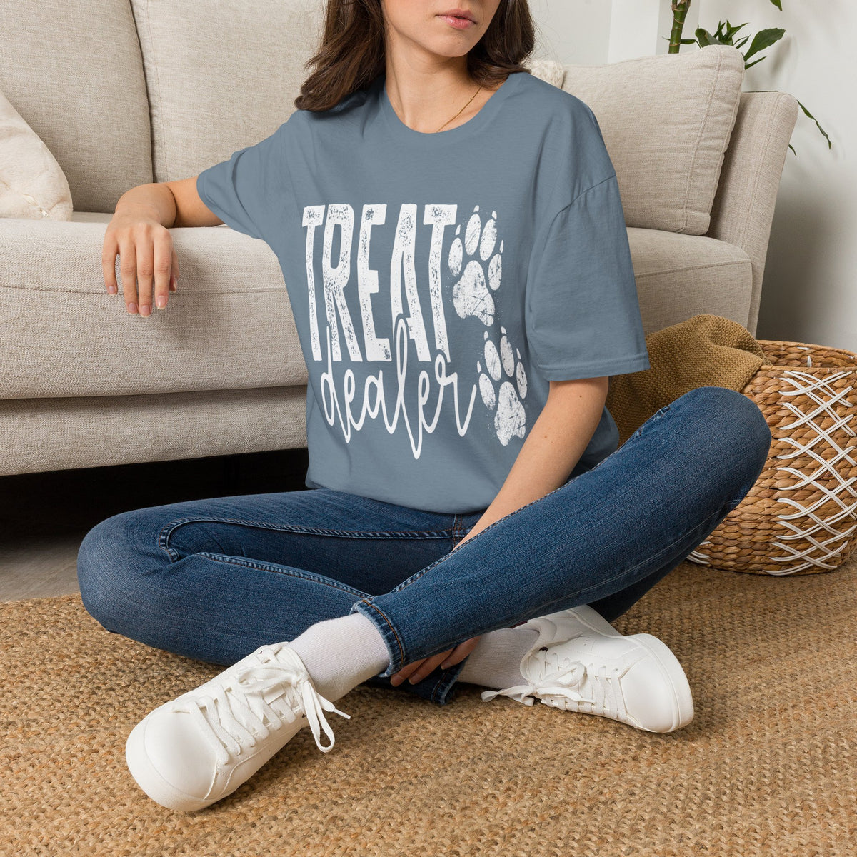 Treat Dealer wht t-shirt