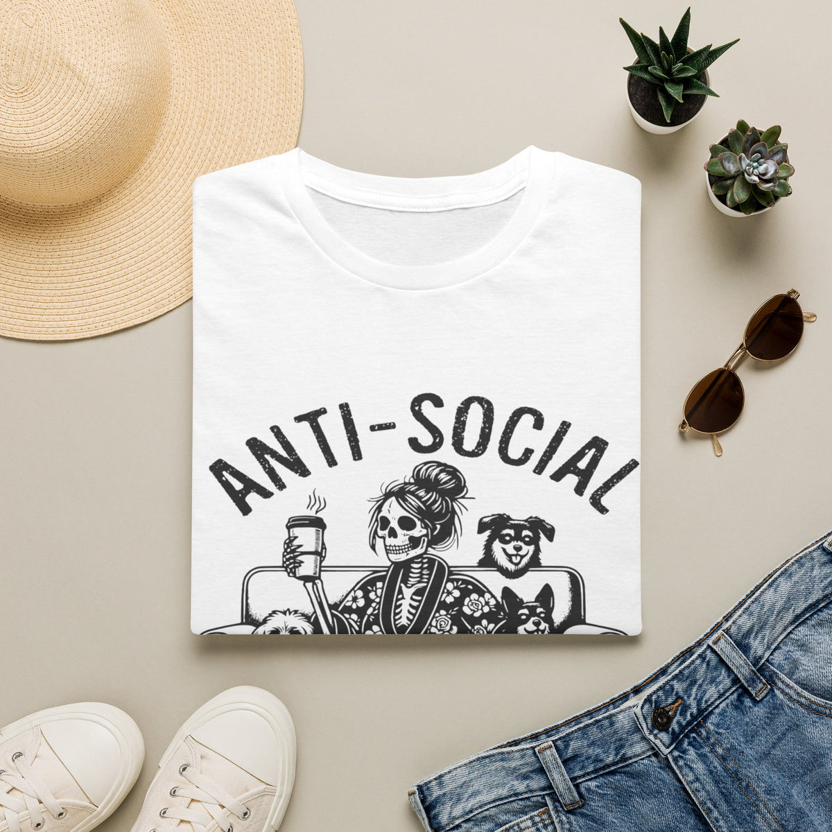 Anti Socail Dog Mom blk t-shirt