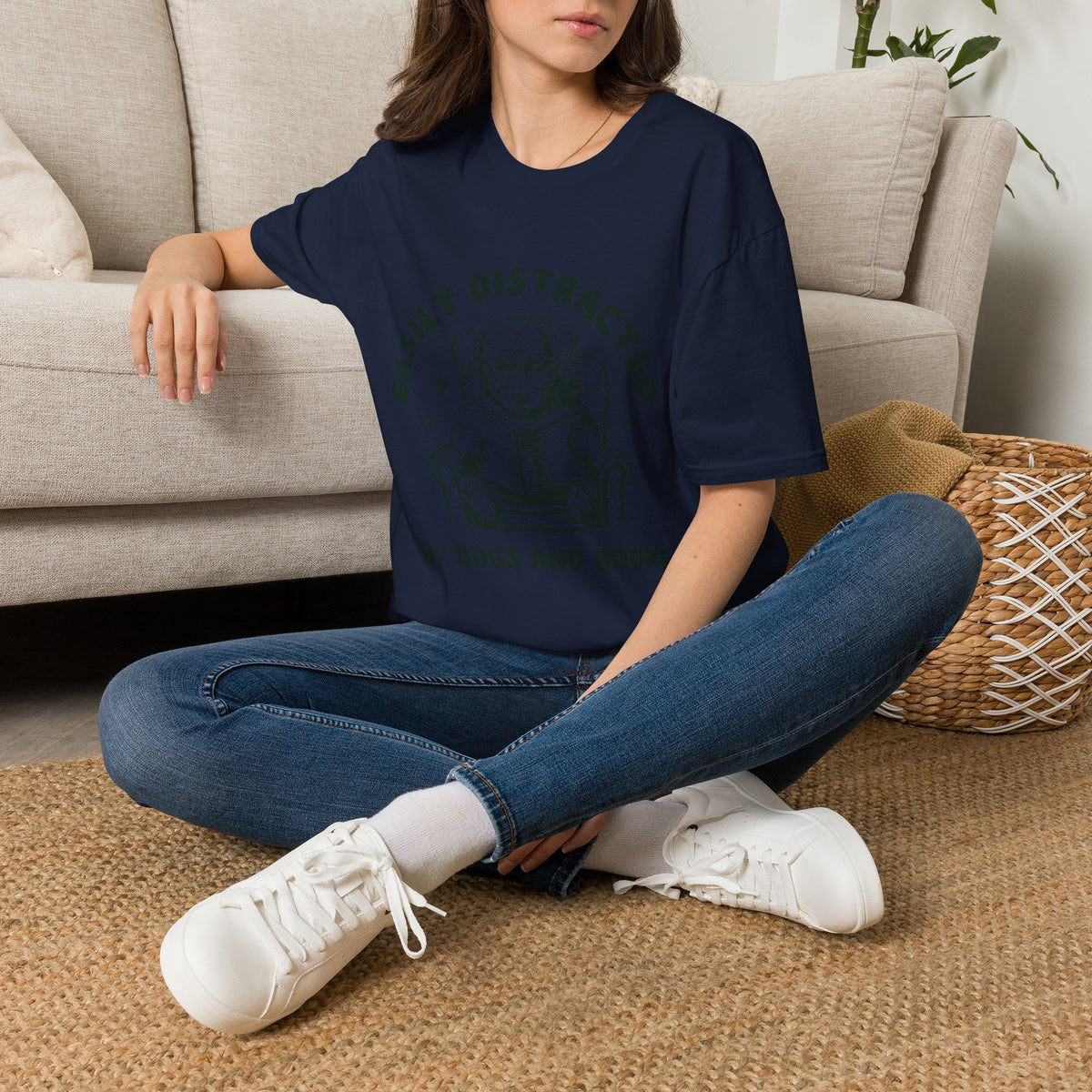 Easily Distracted By Dogs And Books BLK t-shirt