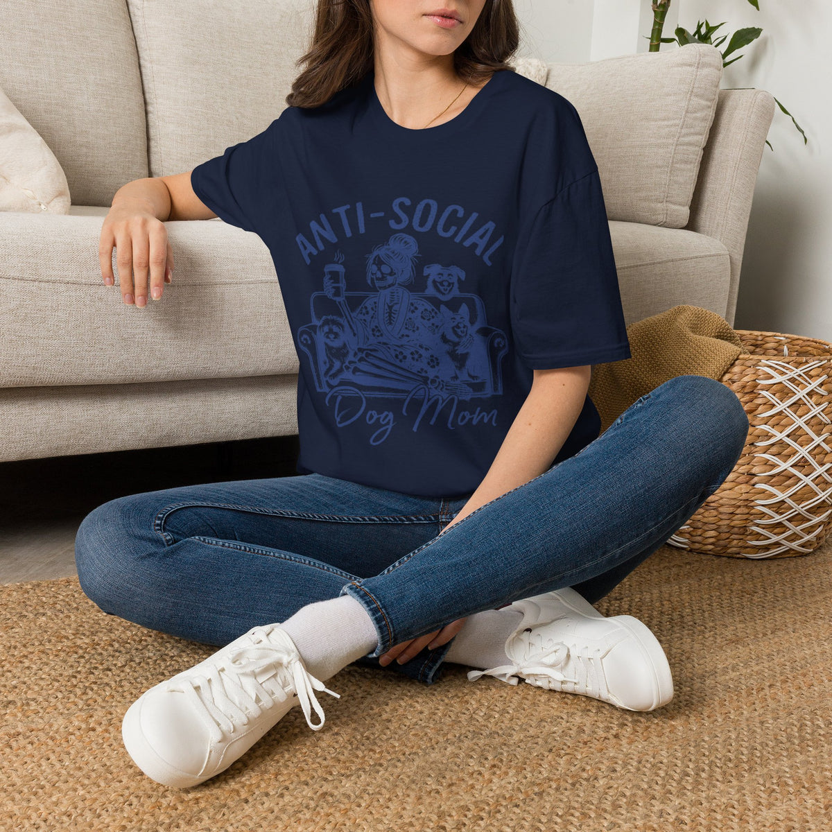 Anti Socail Dog Mom blu t-shirt