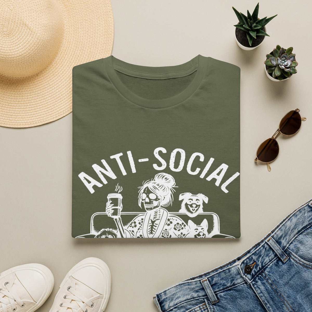 Anti Socail Dog Mom wht t-shirt