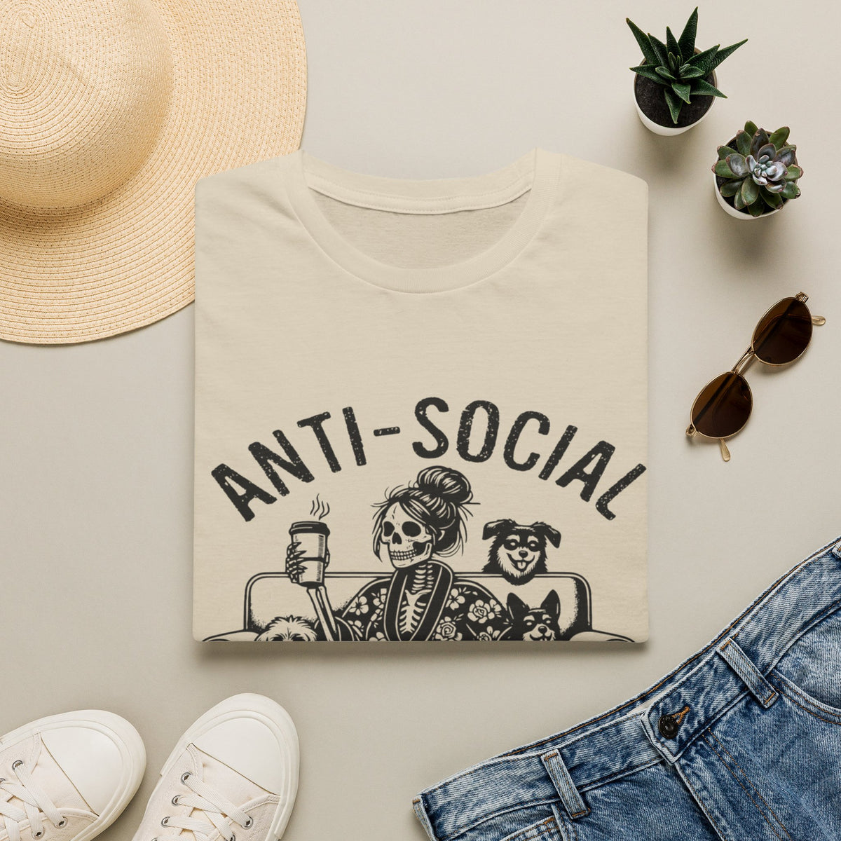 Anti Socail Dog Mom blk t-shirt