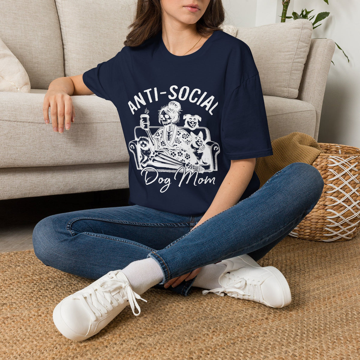 Anti Socail Dog Mom wht t-shirt