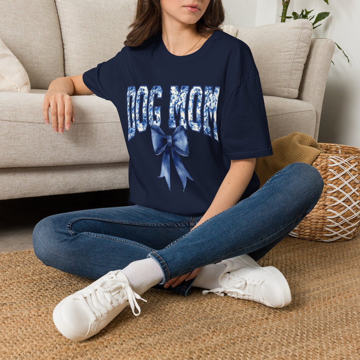 Dog Mom Chinoiserie t-shirt