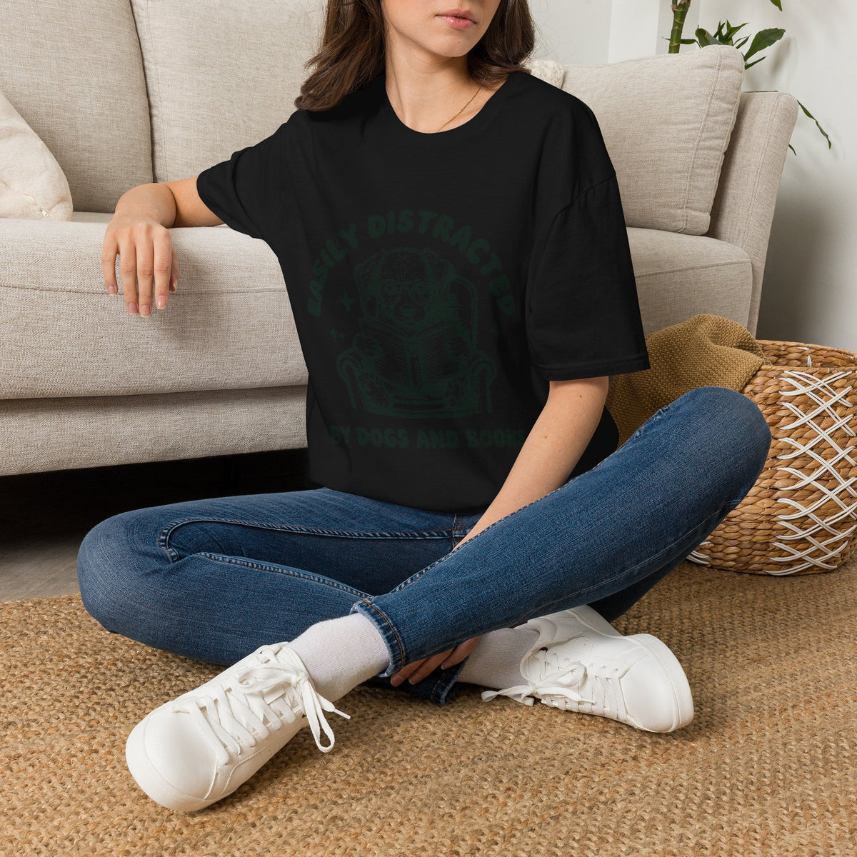 Easily Distracted By Dogs And Books BLK t-shirt